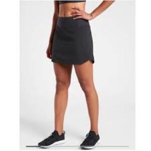 Athleta Run With It 16” Skort